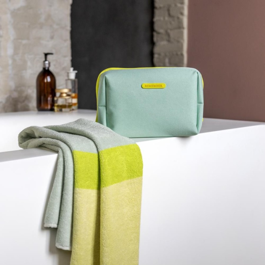 Other Rooms Remember | Washbag 'Lime'